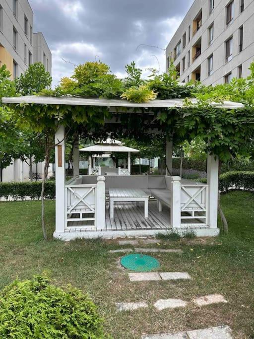 Варна Сити Парк С Паркомясто Exterior foto